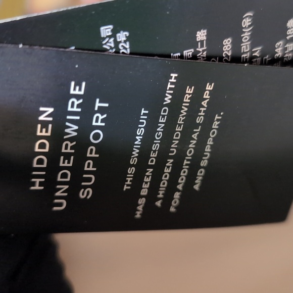 NWT Lauren Ralph Lauren black bikini top with hidden under wire size 8 - Picture 6 of 7